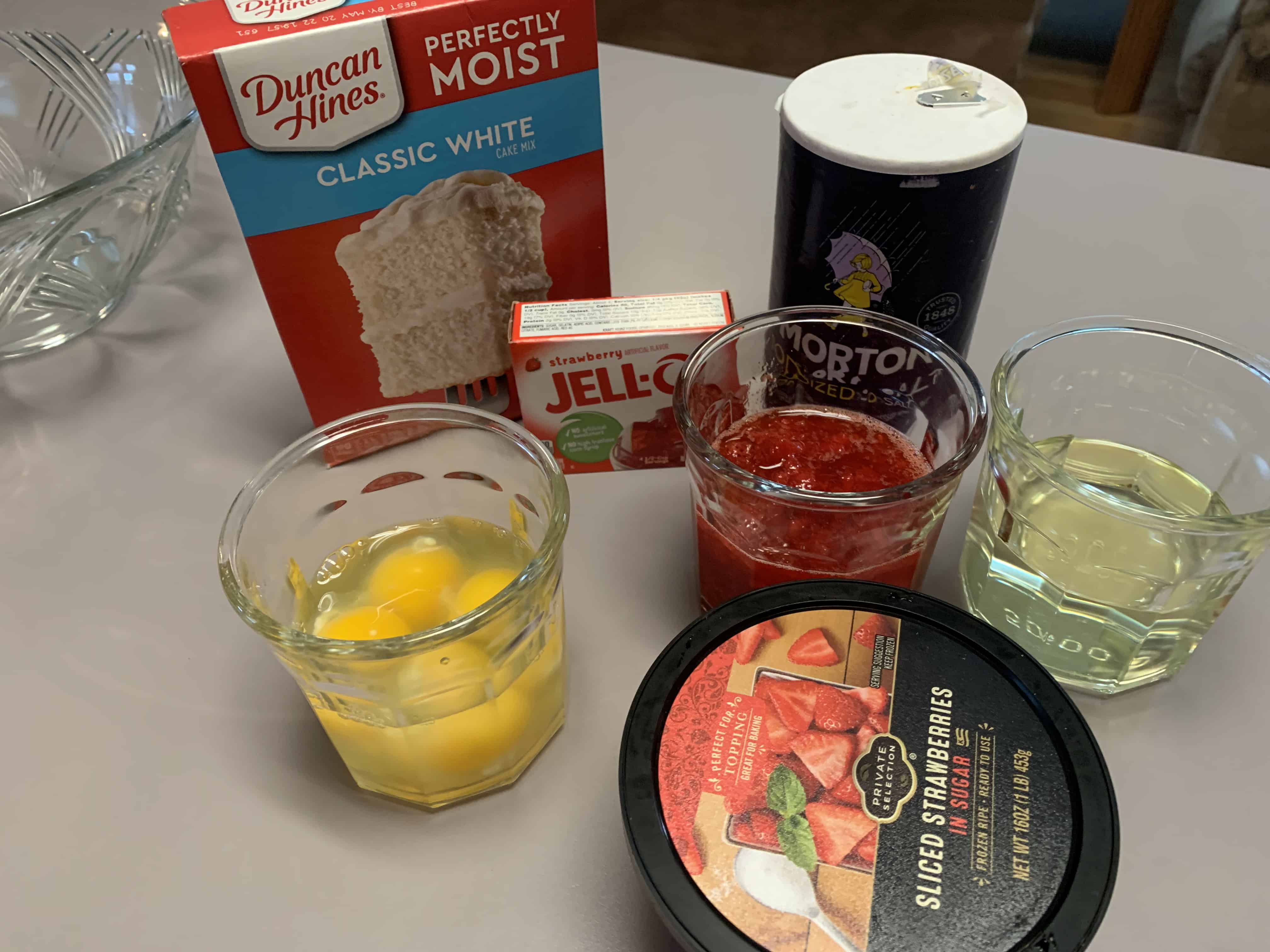 strawberry cake ingredients